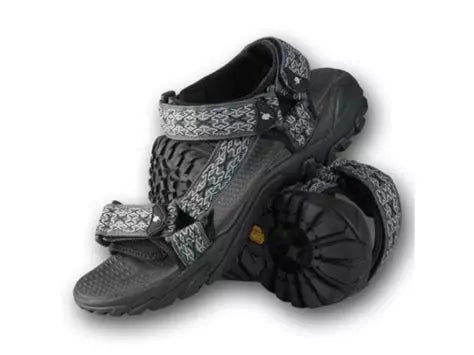 Wolfcamper Black Foot Sandal